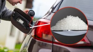 zucchero-nel-carburante-il-trucchetto-dei-piu-furbi-cosa-accade-alla-benzina-incredibile