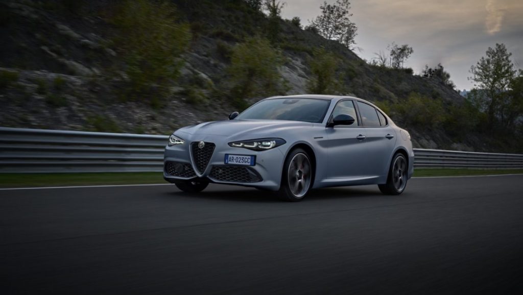 alfa-romeo-giulia-e-stelvio-restyling-le-novita-di-stampo-tonale