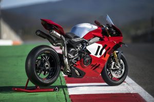 ducati-svela-la-nuova-panigale-v4-r