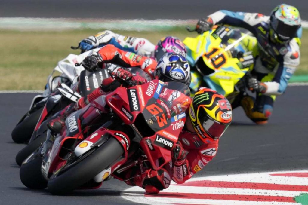 motogp-australia-qualifiche-pole-di-martin-marquez-sulla-scia-di-bagnaia