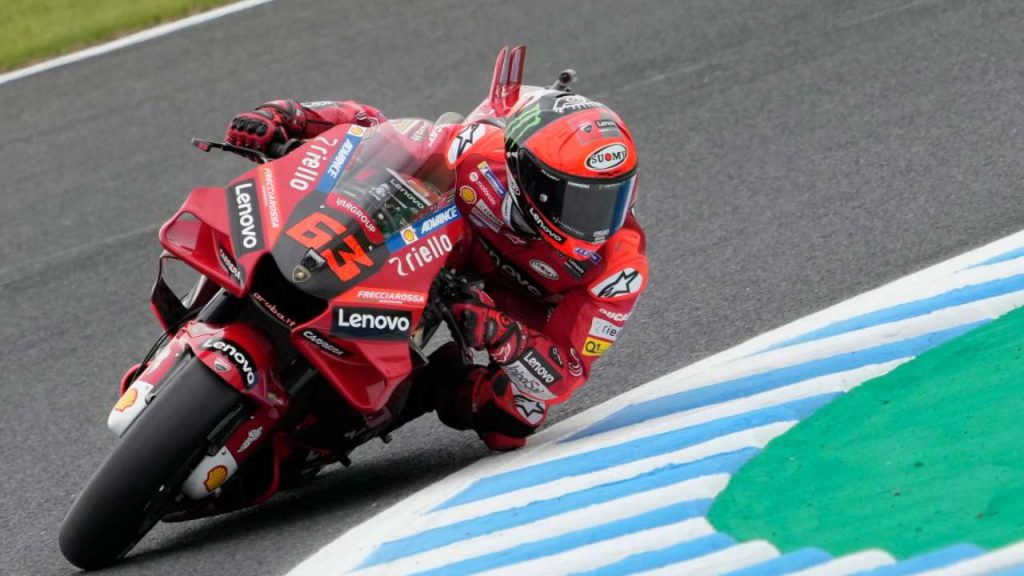 pecco-bagnaia-serata-show-in-tv-nel-nome-di-valentino-rossi