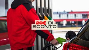 benzina-qui-fanno-20e-di-sconto-tutti-di-corsa-a-fare-il-pieno