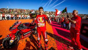 motogp-pecco-bagnaia-mantiene-ancora-il-mistero-ecco-quando-decidero