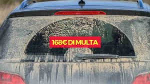 168e-di-multa-se-la-tua-auto-la-lasci-completamente-sporca-ecco-perche