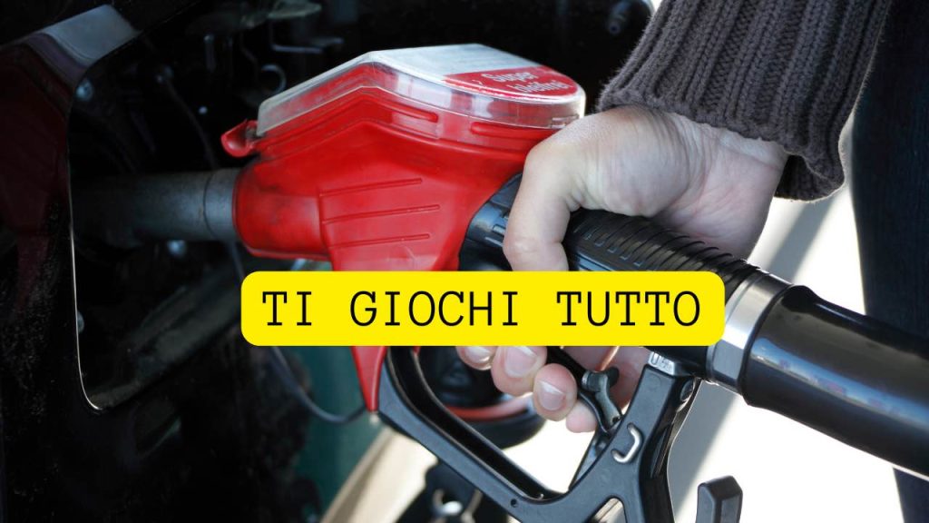 benzinaio-se-fai-questo-errore-quando-fai-carburante-ti-sei-giocato-tutto