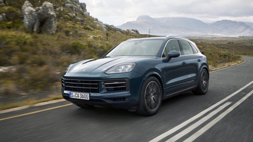 porsche-cayenne-2023-restyling-per-modo-di-dire-a-shanghai-fa-il-pieno-di-novita