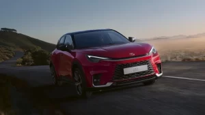lexus-lbx-stile-full-hybrid-e-qualita-degli-interni-per-un-b-suv-premium