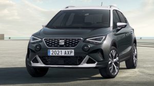 seat-arona-la-citta-vista-da-una-prospettiva-alta