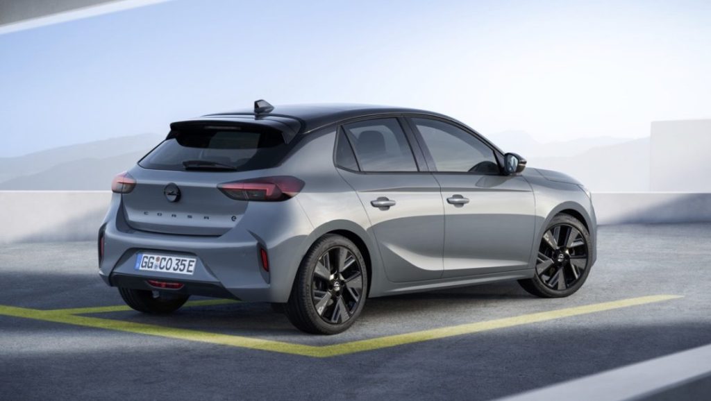 opel-corsa-restyling-continua-il-cambiamento-ce-il-mild-hybrid-nel-2024