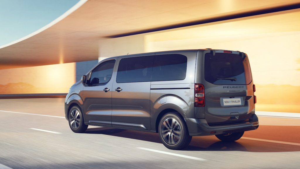 peugeot-e-traveller-restyling-lo-spazio-di-sempre-con-gli-artigli-full-led