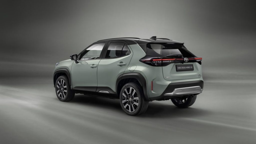 toyota-yaris-cross-hybrid-2024-piu-cavalli-meno-rumore-a-bordo-e-molta-tecnologia-extra