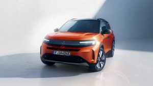 nuovo-opel-frontera-elettrica-e-mild-hybrid-puntano-tutto-sulla-versatilita