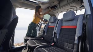 citroen-berlingo-2024-il-concetto-di-spazio-debutta-ristilizzato-diesel-o-elettrico