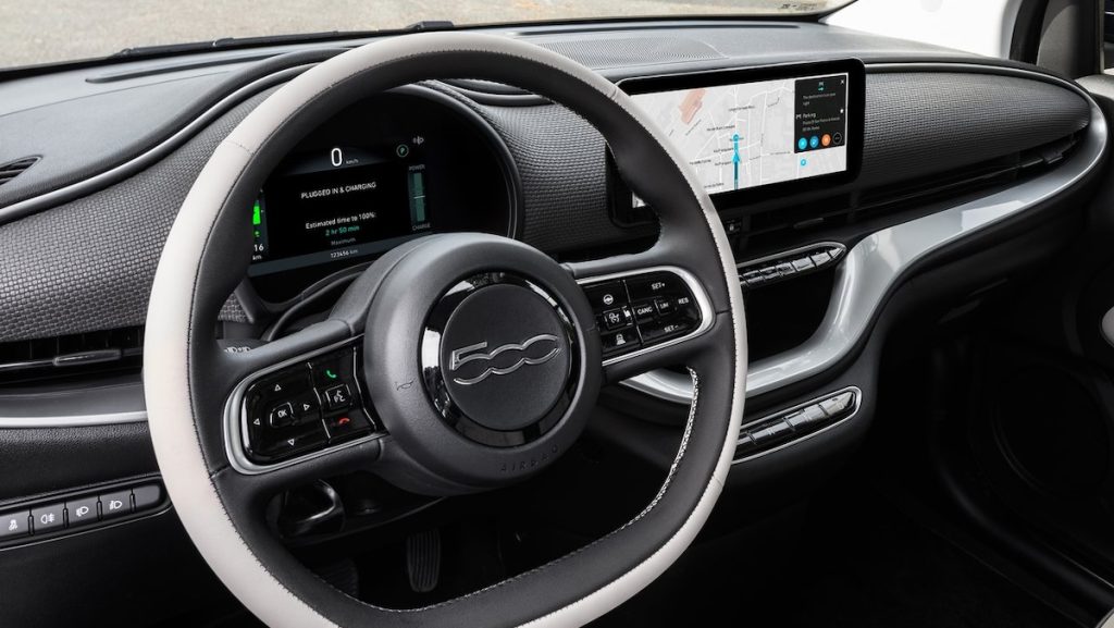 fiat-500-mild-hybrid-a-mirafiori-vicino-lok-su-piattaforma-500e