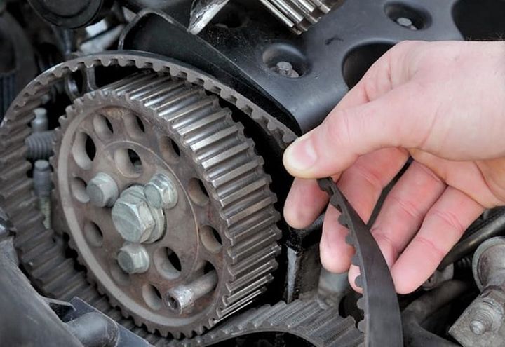 cinghia-di-distribuzione-quando-va-cambiata-e-quanto-costa-lintervento