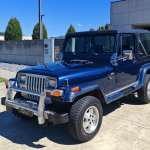 JEEP COI FARI RETTANGOLARI: UN ERRORE TERRIBILE